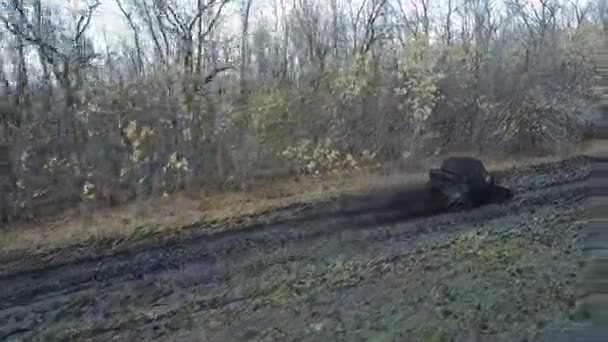 Utv carreras de coches en el barro — Vídeos de Stock