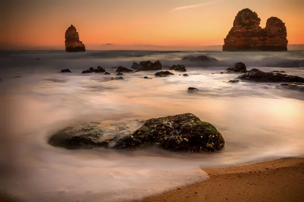 Stunning beaches of Lagos, Algarve, Portugal on a sunrise — Stock Photo, Image