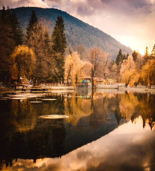 Lake Kleptuza in Velingrad Bulgarije — Stockfoto