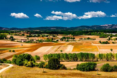 Monteriggioni Komünü Toskana, İtalya Monteriggioni şehrin duvarlarından görünümünü güzel manzara