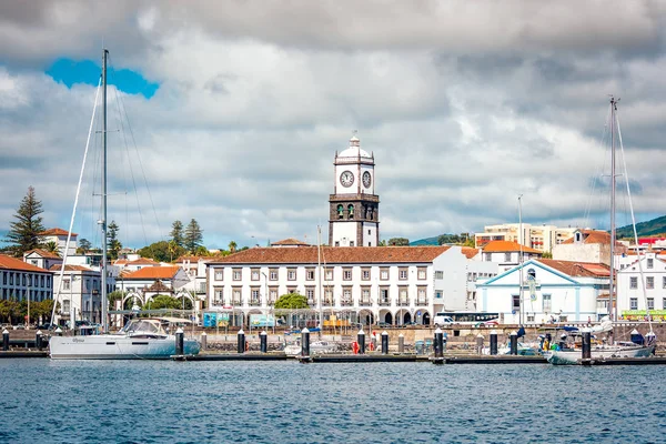 Ponta Delgada şehir Sao Miguel Island, Azores, Portekiz'in güzel manzara