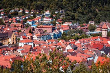 Wertheim Old Town şehirde doğal yaz hava Panoraması am ana, Bavyera, Almanya
