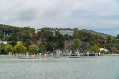 Abrau Gölü ve Novorossiysk civarındaki cazibesi.