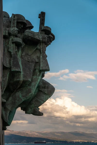 Памятник защитникам Малой Земли в городе Новороссийске . — стоковое фото