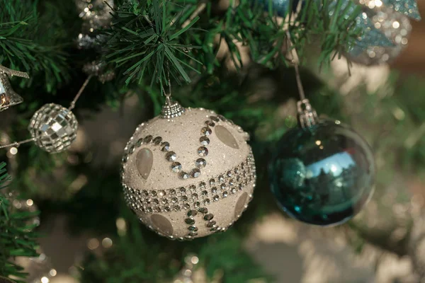 New Year Decorations Tree Lot Balls Note Shallow Depth Field — Stock Photo, Image