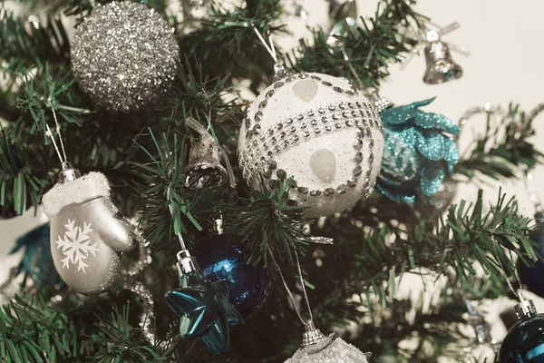 New Year Decorations Tree Lot Balls Note Shallow Depth Field — Stock Photo, Image