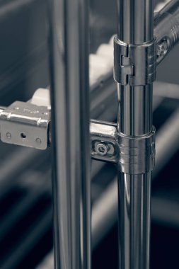 Metal yapı parçaları, yüzeysel alan derinliği.