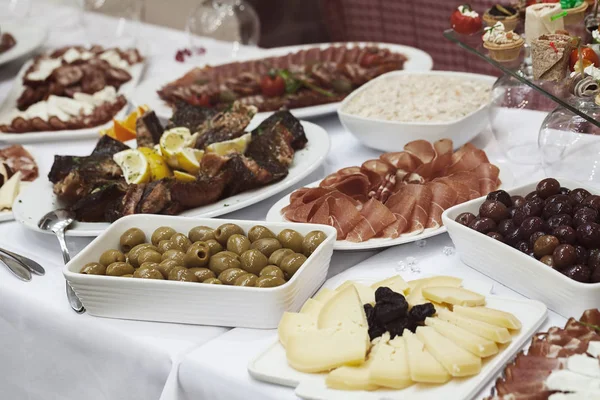 Dekorierte Schwedische Tisch Mit Einer Vielzahl Von Gutem Essen Beachten — Stockfoto