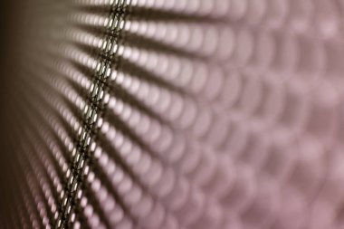 Pembe ve siyah soyutlama parlaklığı bir arkaplan gibi, yüzeysel alan derinliğine dikkat edin