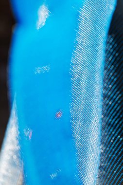 Işığın altında soyut eski mavi ağ, alanın sığ derinliğine dikkat edin