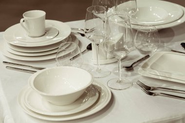 Satılık, not alan sığ derinliği catering için yemekleri