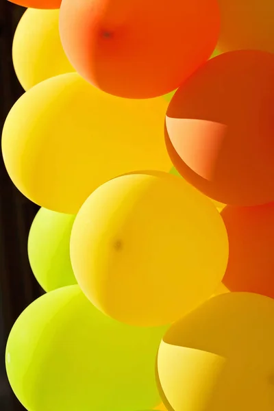 Decoratie Van Kleurrijke Ballonnen Noot Ondiepe Diepte Van Het Veld — Stockfoto