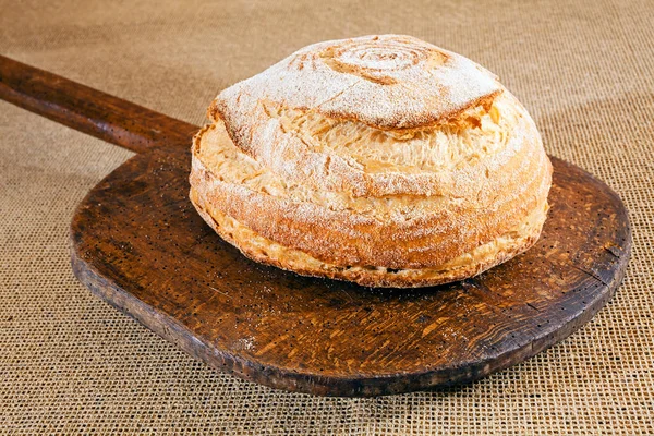 Brood Met Zaden Houten Ondergrond — Stockfoto