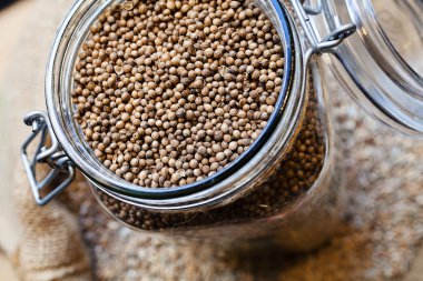 decoration with edible grains