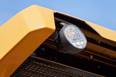 Kısmi inşaat ekipmanları, alan derinliğine dikkat edin