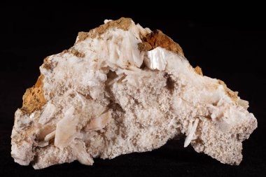 Doğadan bir mineral örneği.