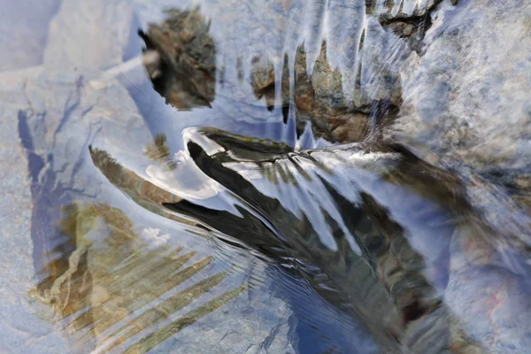 Stone Mountain Water Note Shallow Depth Field — 스톡 사진