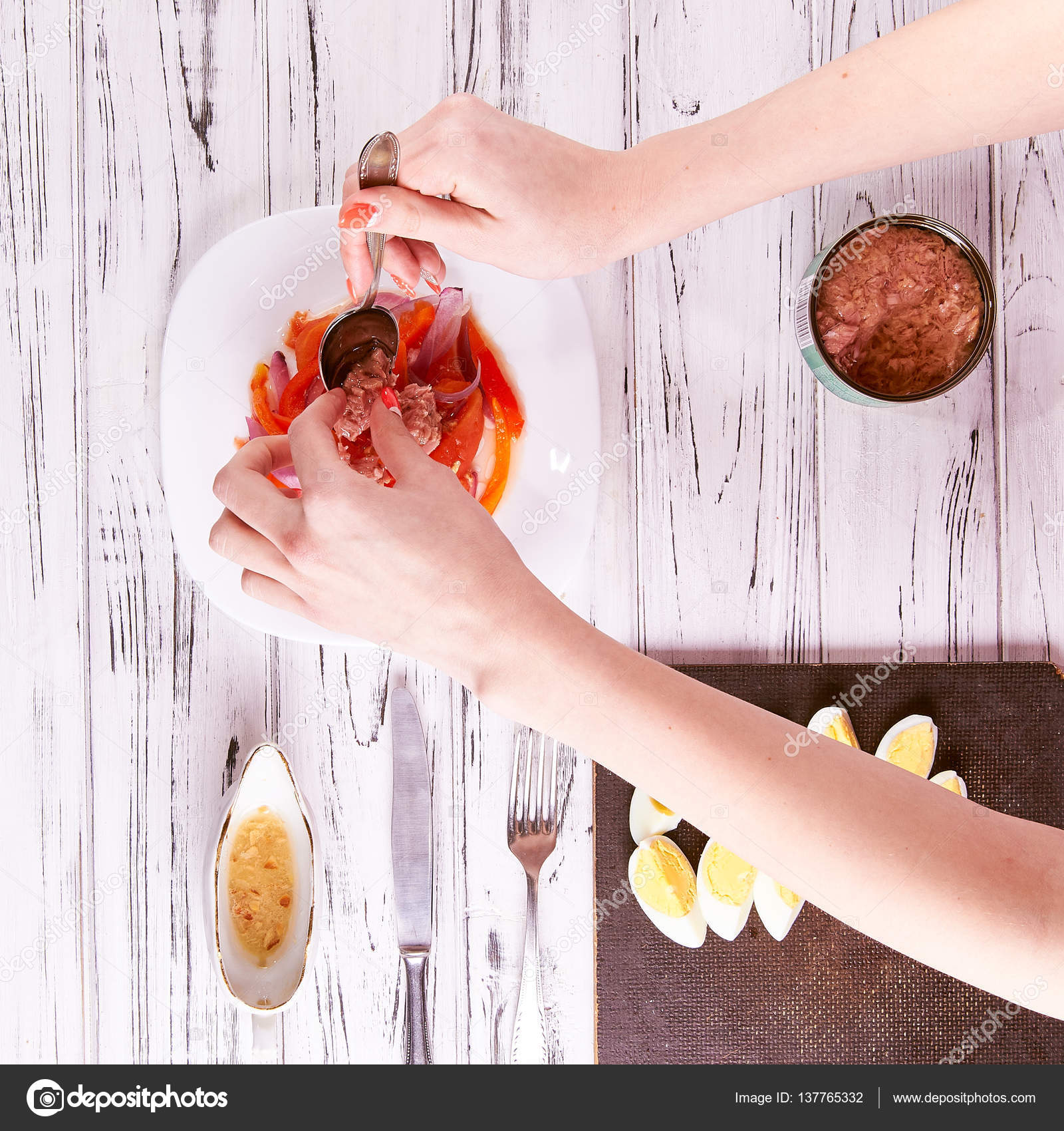 Step-by-step recipes: how to cook canned fish cutlets 95 Step-by-step recipes: how to cook canned fish cutlets 94
