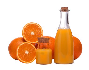 Güzel taze portakal ve mutfak eşyaları, beyaz izole