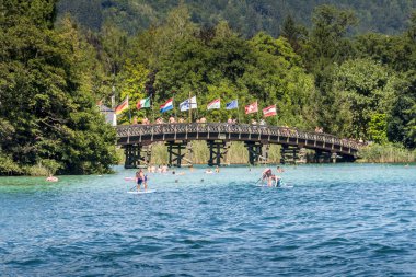 Blumeninsel ahşap Köprü'den Worthersee, A büyük adada