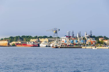 Tersane Losinj, Hırvatistan, Losinjska tarafından işletilen ada