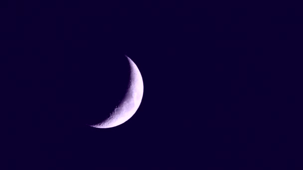 Time lapse of waxing crescent moon — Stock Video