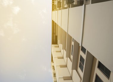 Daire konut aşağıdan gördün. Bina açık s aramak