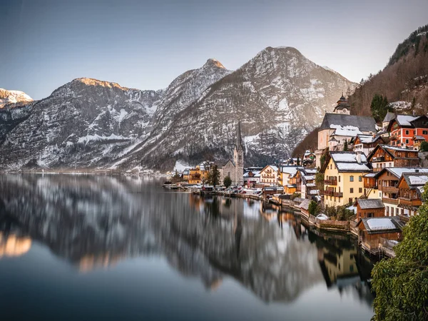 Hallstatt eski bir şehir.