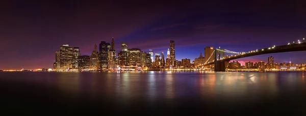 New York 'taki Brooklyn Köprüsü Parkı' ndan Manhattan