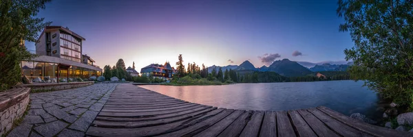 Mountain Lake Strbske Pleso National Park High Tatras Sunrise Σλοβακία — Φωτογραφία Αρχείου
