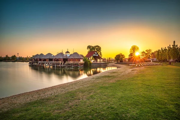 Sunny Lakes Gündoğumu Slnecne Jazera Senec — Stok fotoğraf