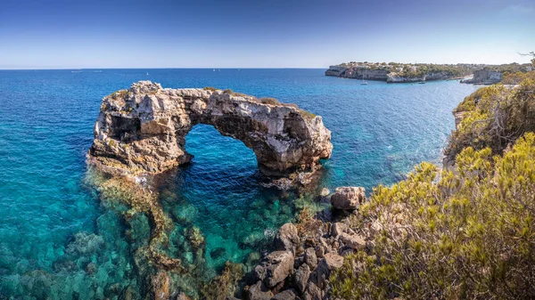 Modrá Voda Slunečný Den Nádherné Přírodě Zázrak Palma Mallorca Pontas — Stock fotografie