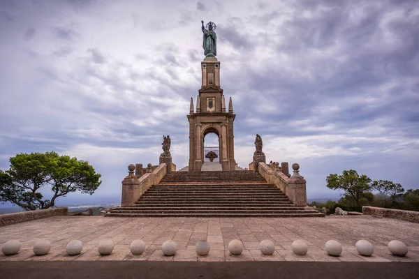 Скульптурный Памятник Святилище Сан Сальвадора Закате Майорка Испания — стоковое фото