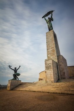 Meşhur Özgürlük Heykeli, Gellert Tepesi, Budapeşte, Macaristan
