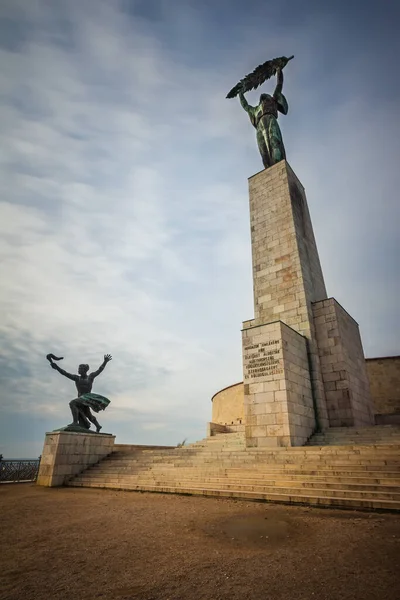 Célèbre Statue Liberté Colline Gellert Budapest Hongrie — Photo