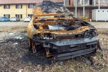 Arabasını terk edilmiş yazma-off.