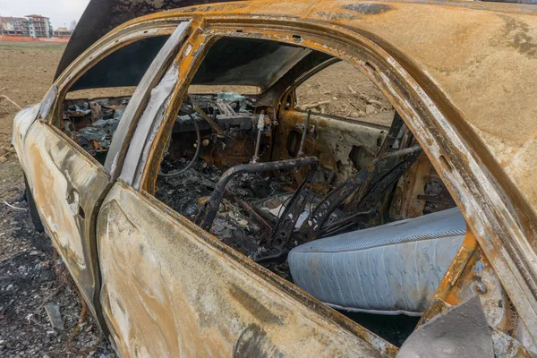 Opuszczony Skradziony Spalony Samochód — Zdjęcie stockowe