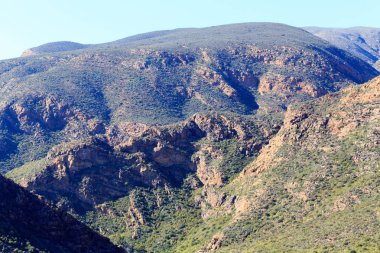Dağlar Dağlar üzerine 