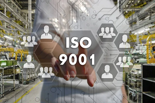 A empresária escolhe o botão ISO 9001 na tela sensível ao toque — Fotografia de Stock
