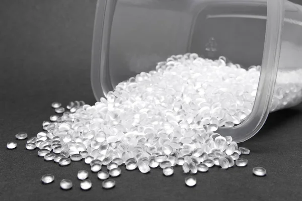 HDPE. Transparant polyethyleen korrels. Plastic pellets. Kunststof — Stockfoto