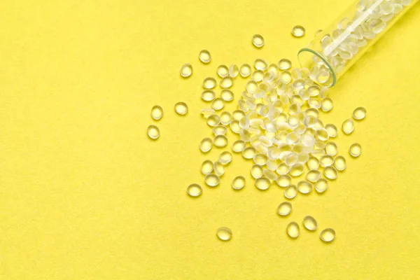 HDPE. Transparant polyethyleen korrels. Plastic pellets. Kunststof — Stockfoto