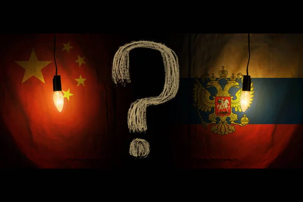Прапори російською і китайською мовами. Відносини між країнами — стокове фото