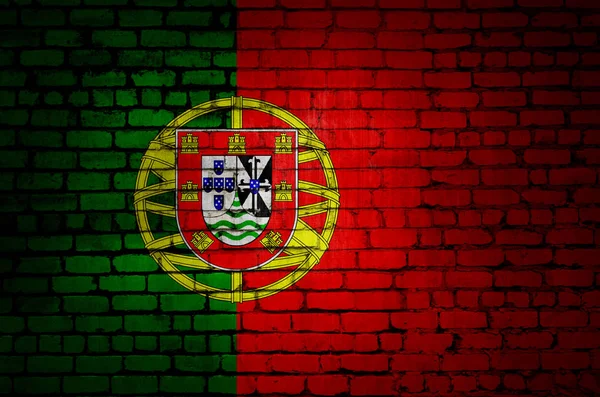 Bandera de Portugal en una pared de ladrillo — Foto de Stock