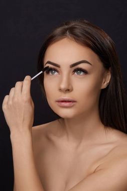 Kirpik uzantıları. Sahte kirpik. 