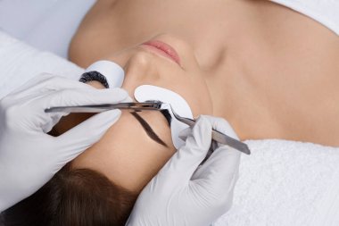 Kirpik uzantıları. Sahte kirpik. 