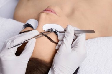 Kirpik uzantıları. Sahte kirpik. 