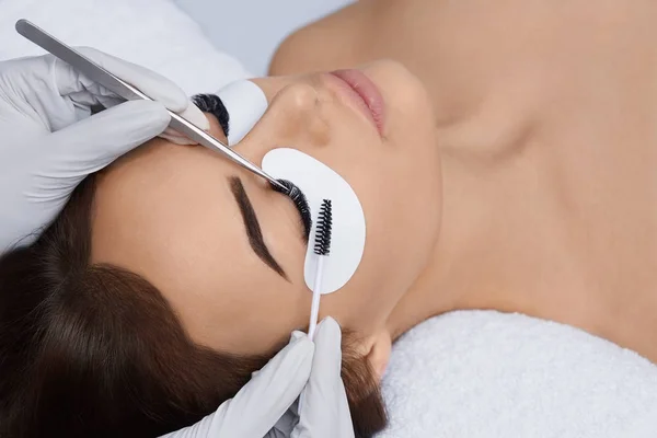 Kirpik uzantıları. Sahte kirpik. 