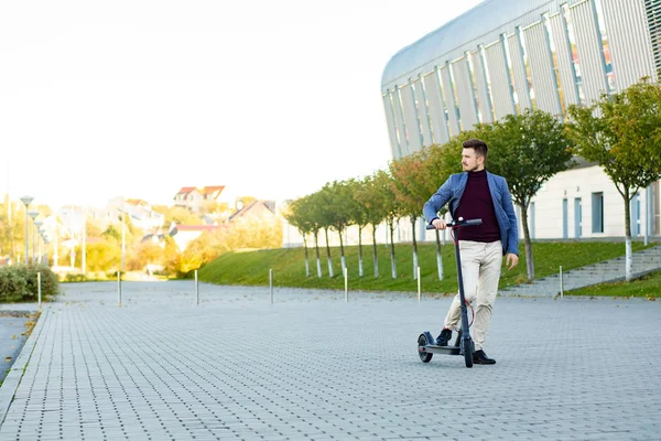 Young Handsome Stylish Man Scooter Standing Sidewalk Airport Sunset Trendy — Stock Photo, Image