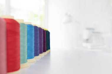 Kopyalama alanı ile arkaplan dikiliyor.