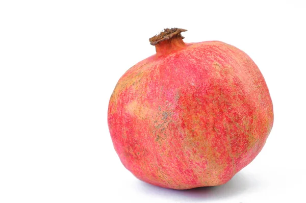 Čerstvé a chutné granátové jablko exotické tropické ovoce — Stock fotografie